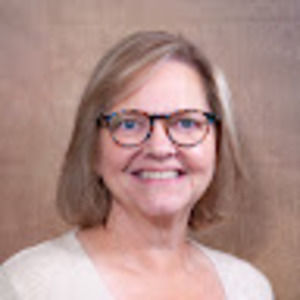 Meet your Posher, Holly